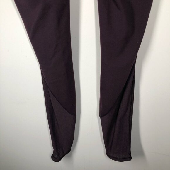 Lululemon Deep‎ Breath Tights in Black  Cherry Size 2 - Picture 8 of 10